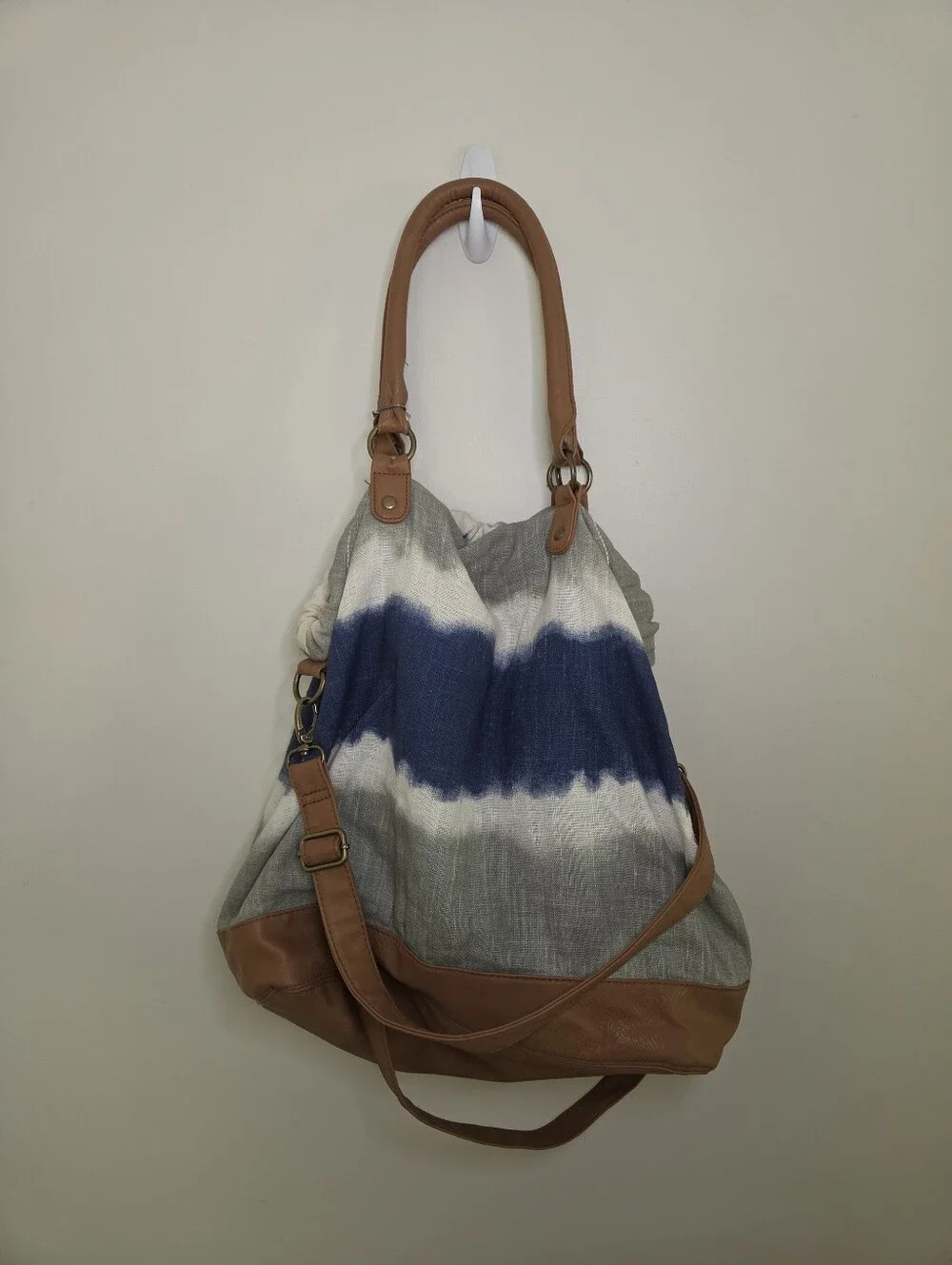 Old Navy Blue Gray Tie Dye Hobo Style Bag Purse